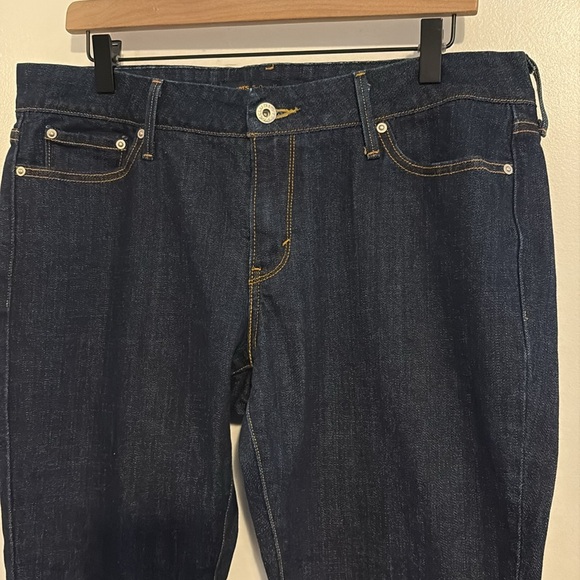 Levi’s Dark Wash Mid Rise Low Skinny Jeans 14P - Picture 3 of 10